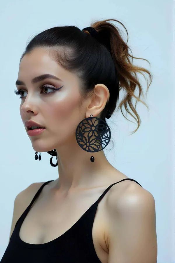 Toptan lazer kesim statement küpe, Floral Laser Cut Faux Leather Drop Earrings